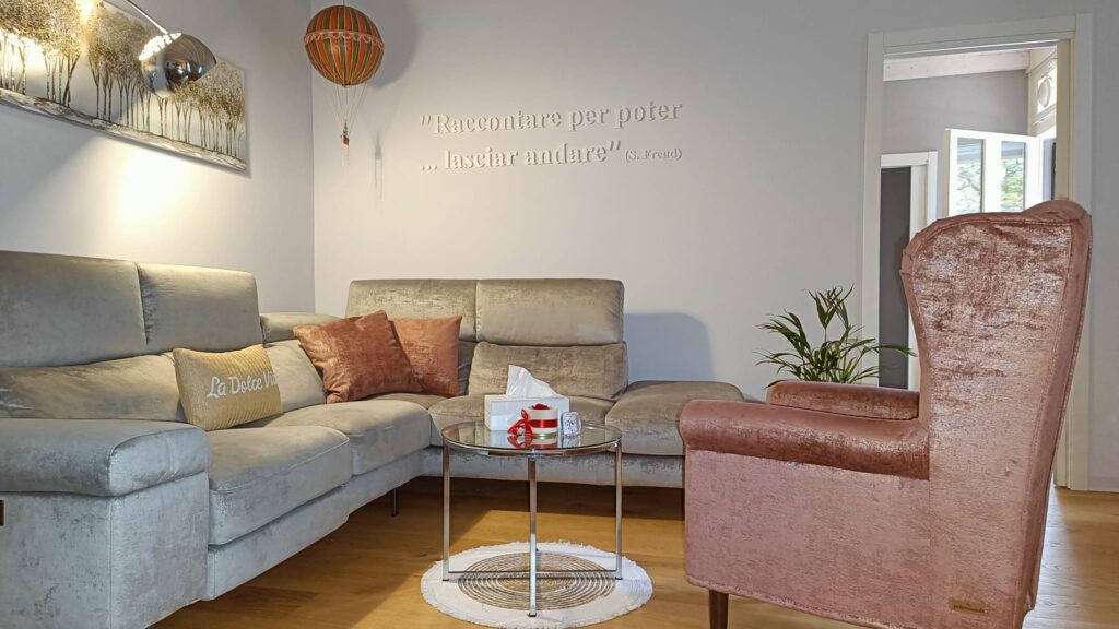 482081370_691562663196663_2067985467537792177_n Psicologa per problemi sessuali maschili a Crema